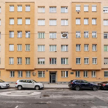 10 Minutes To City Centre And Next To Wien Hbf And Easy From Airport 外观 照片